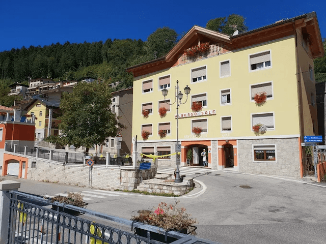 Albergo Al Sole - Hotel e ristorante a Lusiana Conco, Altopiano di Asiago